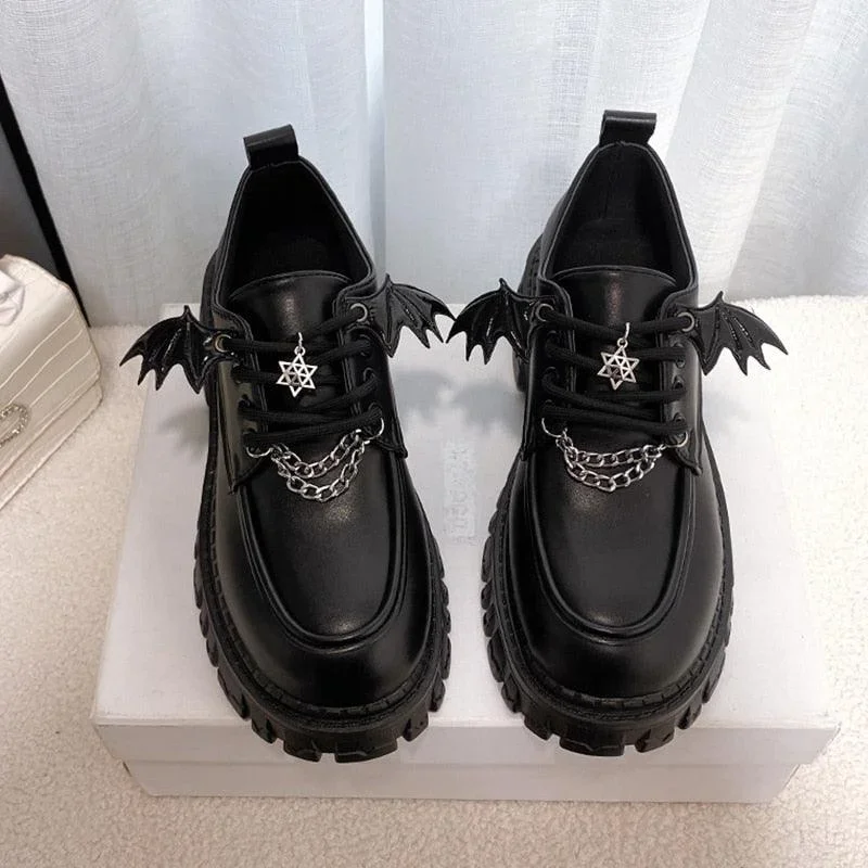 gothic-lolita-school-pumps